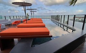 Flat 410 Luxo com Varanda e Vista Mar l Frente Mar Orla de Cabo Branco I Setai Edition